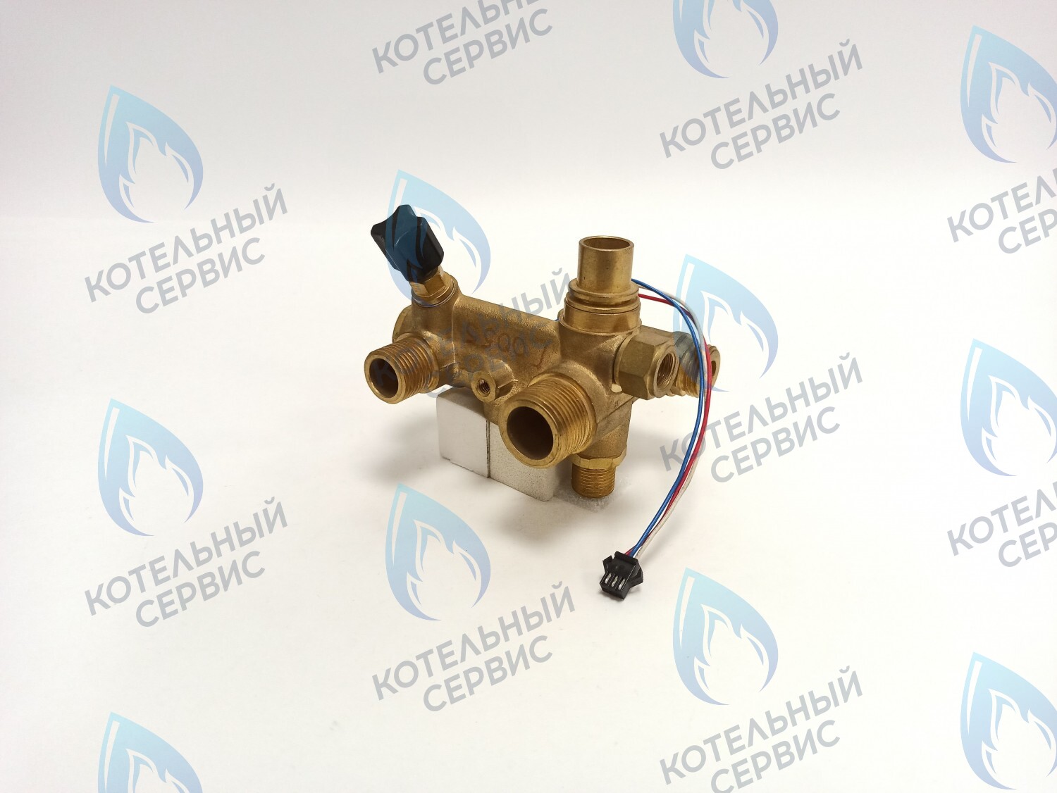 CB11030055 Трехходовой клапан Гидравлический блок выходной 32 кВт (CB11030055) ELECTROLUX в Москве